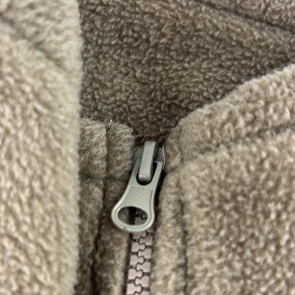 Fluid Fleece Wolf Graphic Full Zippered  Sweater size Medium - Picture 5 of 10